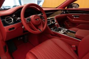 Bentley Flying Spur First Edition 2020 года  (UAE)